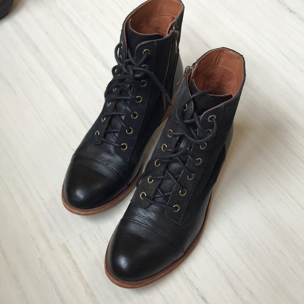 Kork-Ease black full grain leather boot Size 7
